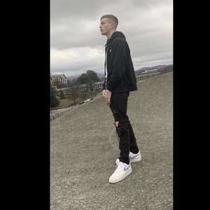 Meet your Posher, Ethan